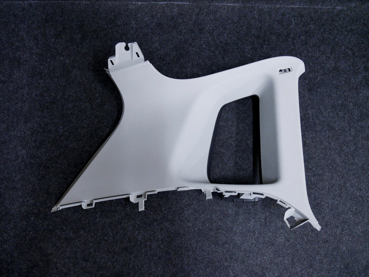 Osłona słupka tył lewa 5N0867287D VW TIGUAN LIFT