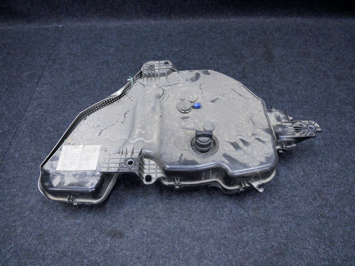 Zbiornik ADBLUE 5N0131877 VW TIGUAN 2.0 TDI