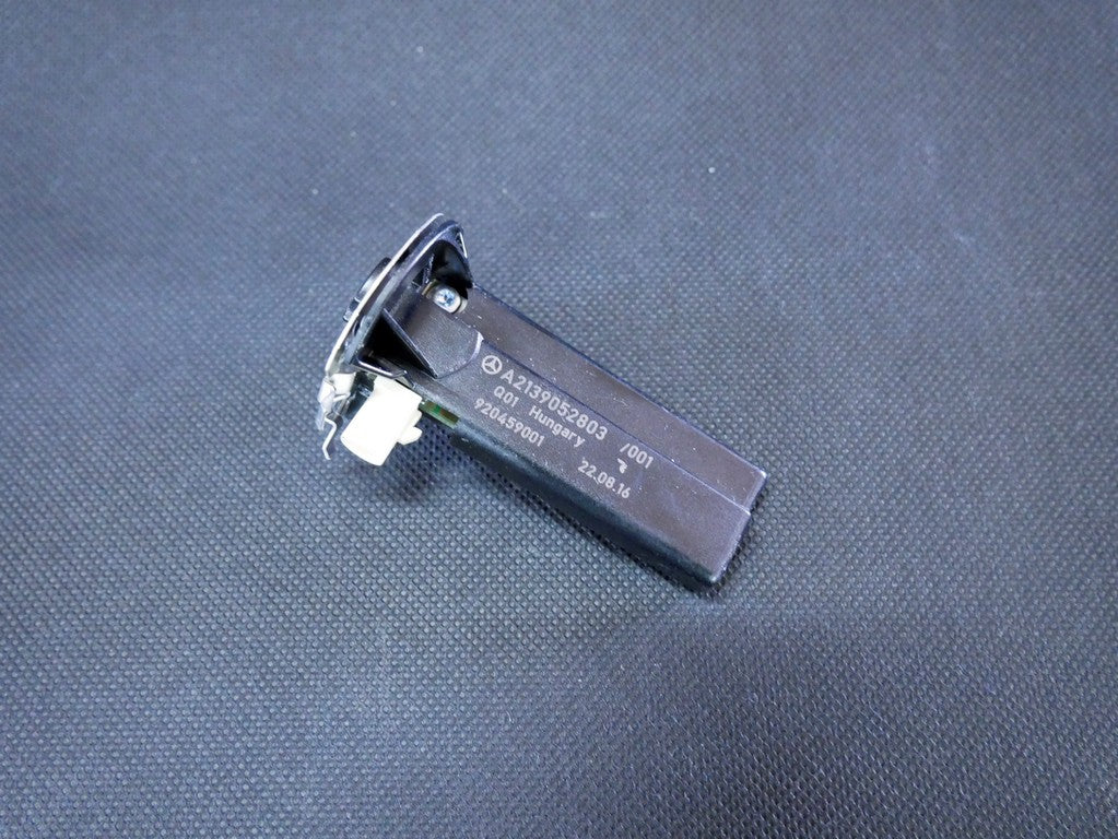 Antena A2139052803 MERCEDES W213