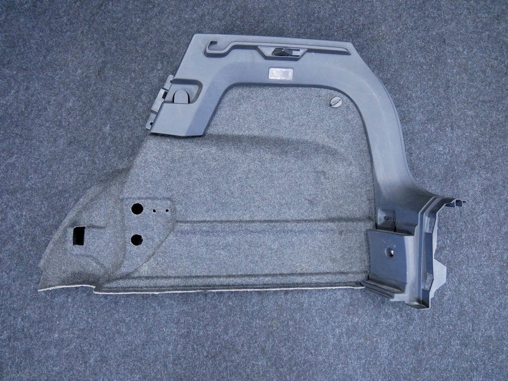 Boczek bagażnika prawy 6R6867428C VW POLO 6R