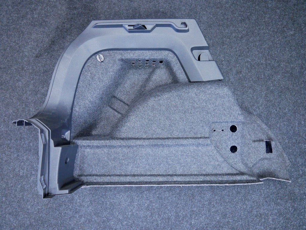 Boczek bagażnika lewy 6R6867427A VW POLO 6R