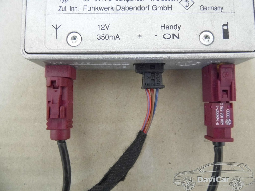 Wtyczka antenowa 6Q0035575C VW AUDI SKODA