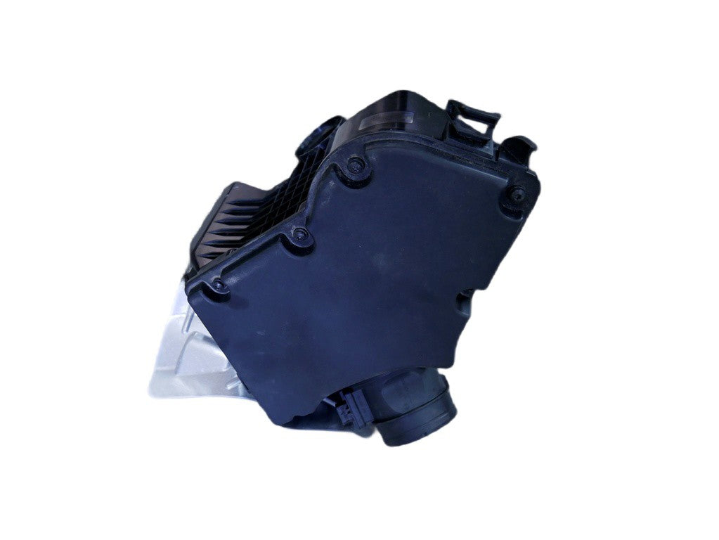 Obudowa filtra 8K0133843L AUDI A5 2.0 TDI