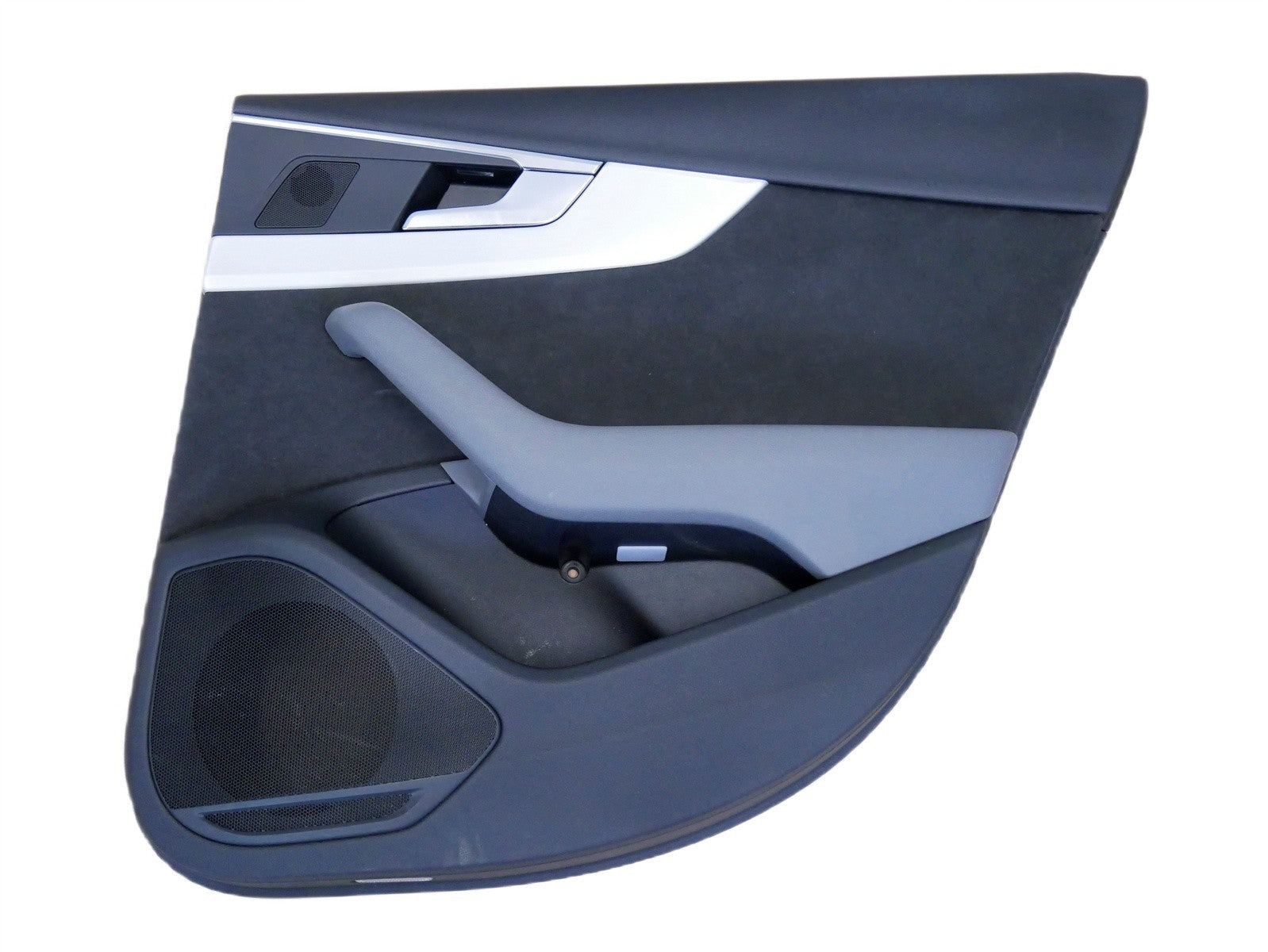 Boczek drzwi tył prawy ALCANTARA AUDI A4 B9 SEDAN