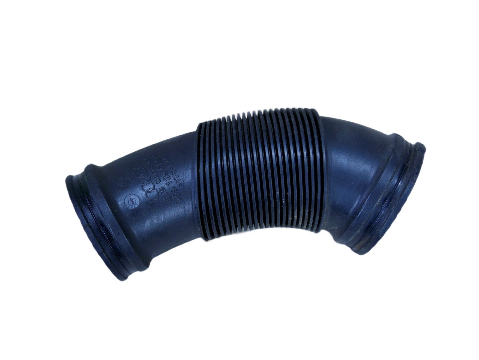Rura powietrza 059129629C AUDI A4 B9 3.0 TDI