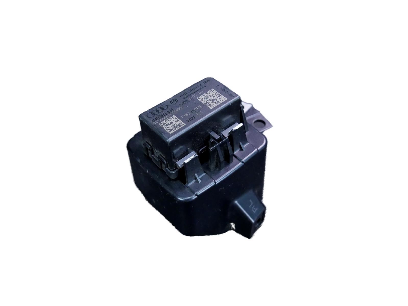 AUDI A6 C7 moduł antena KESSY 4H0909131