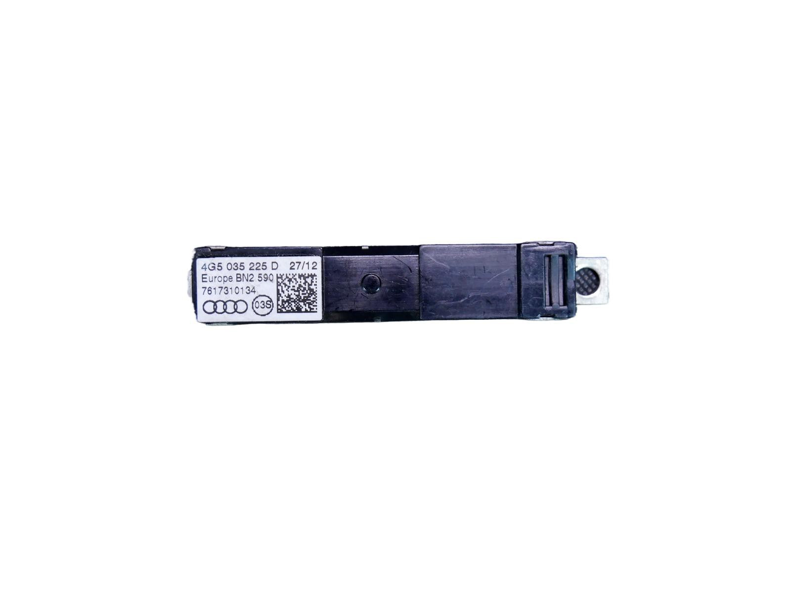 AUDI A6 C7 SEDAN wzmacniacz antenowy 4G5035225D