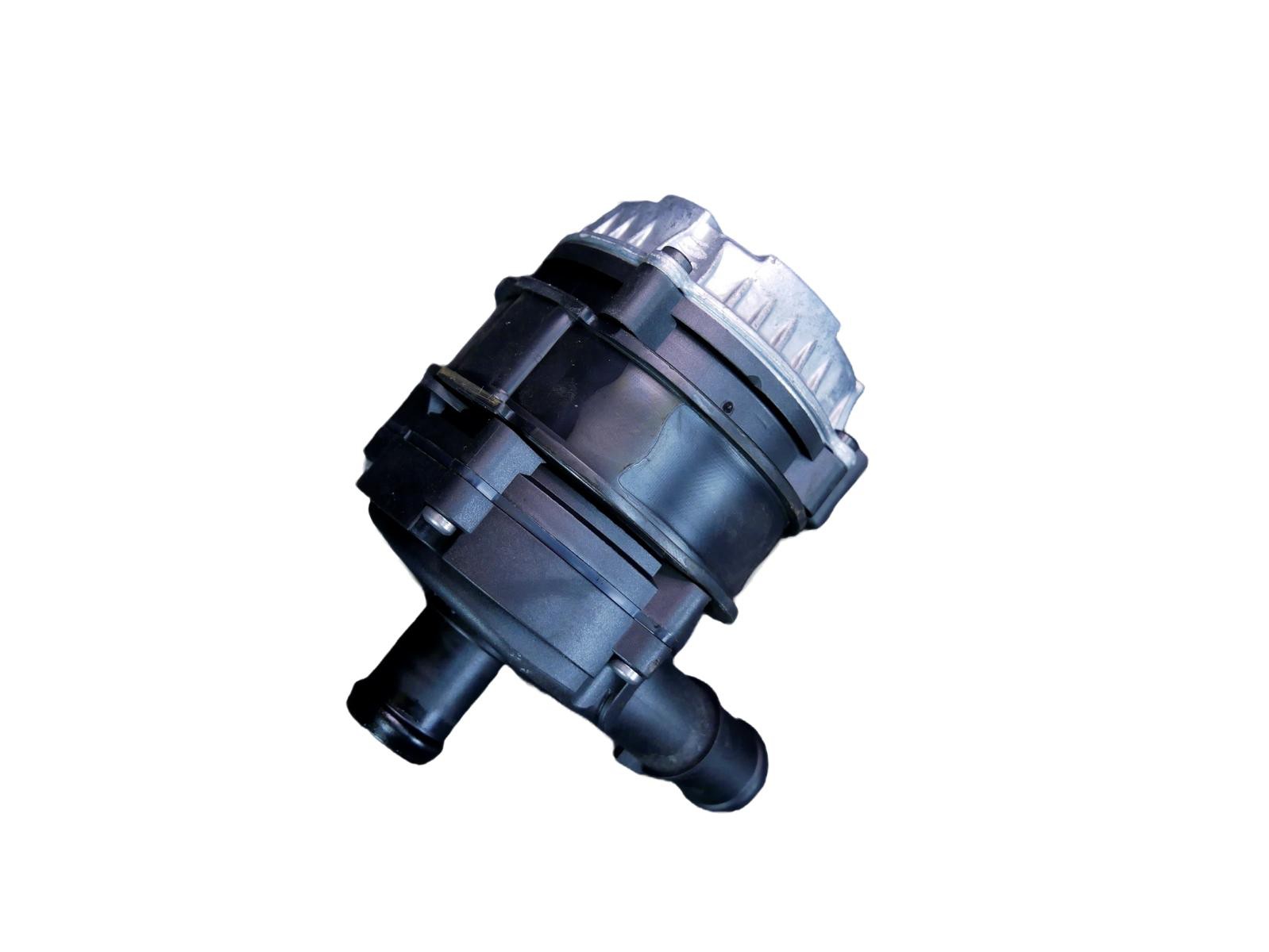 FORMENTOR 1.4 eTSI pompa wody 5WA121591A