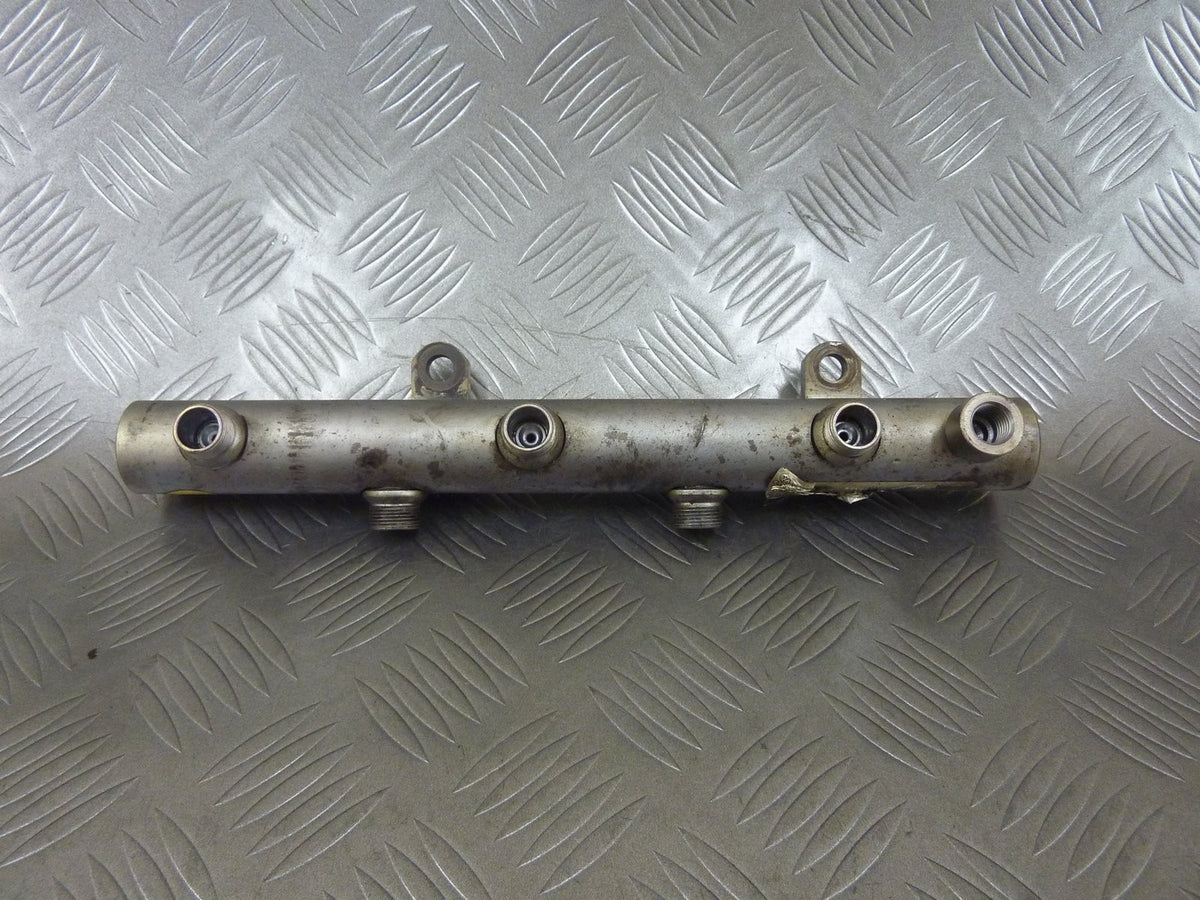 Listwa wtryskowa 059130090M AUDI Q7 4L0 3.0 TDI