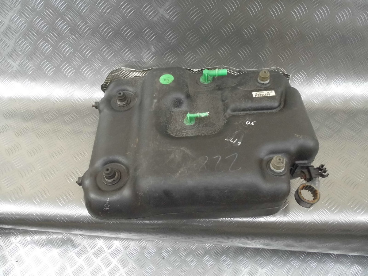 Zbiornik ADBLUE pasywny 4L0018941 AUDI Q7 3.0 TDI