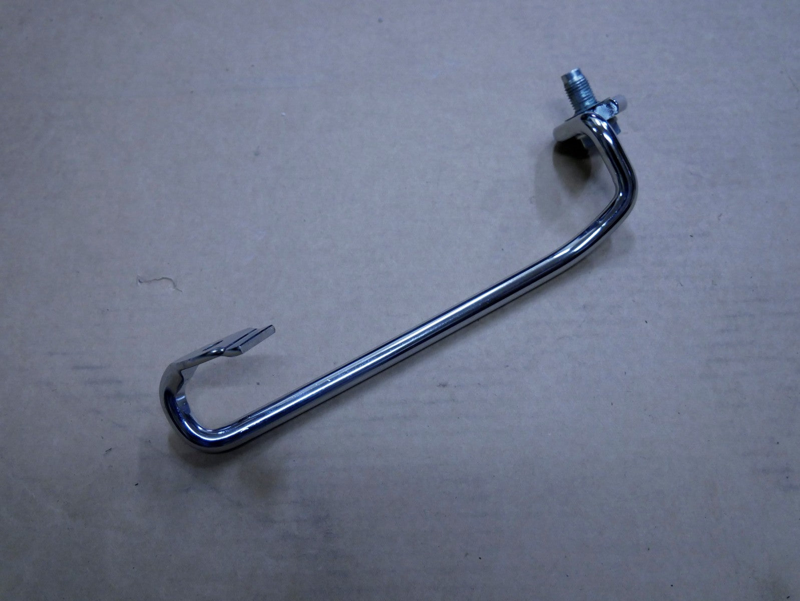 AUDI A3 8V prowadnica pasa prawa 8V3857826A