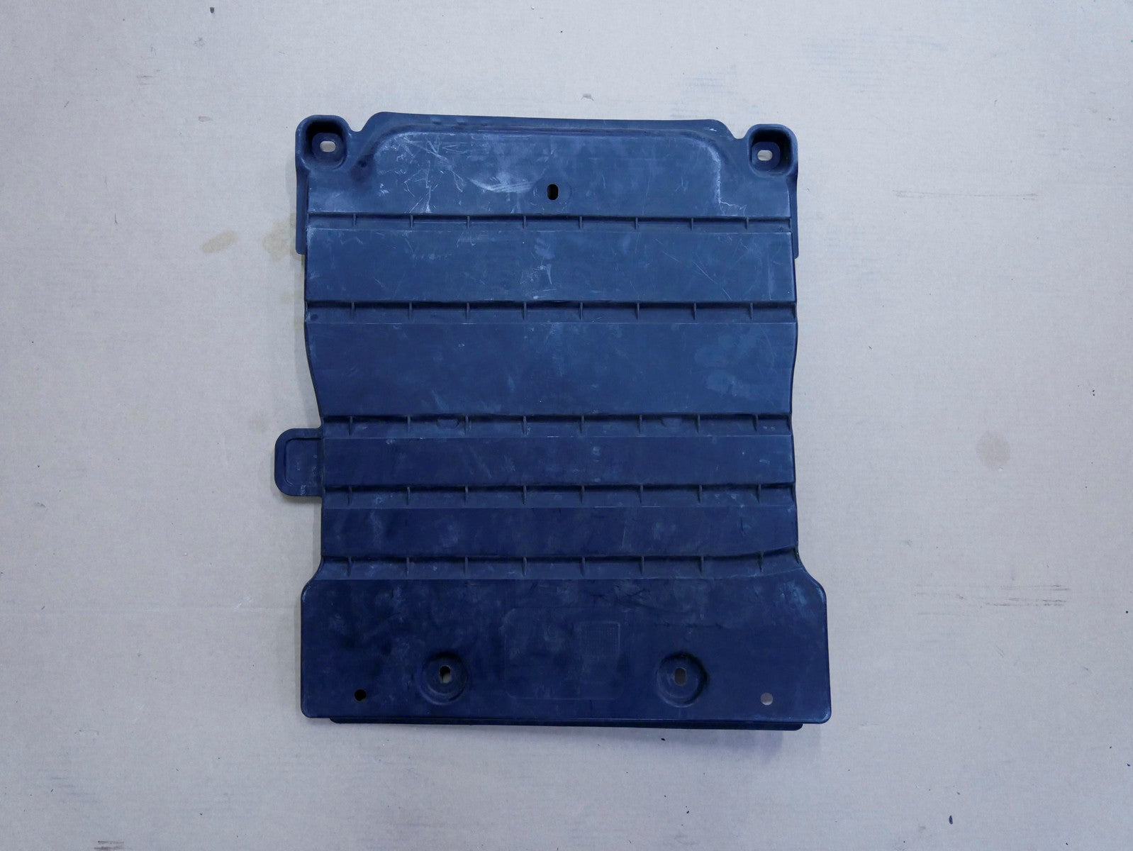 AUDI A3 8V płyta osłona pod skrzynię 5Q0825230