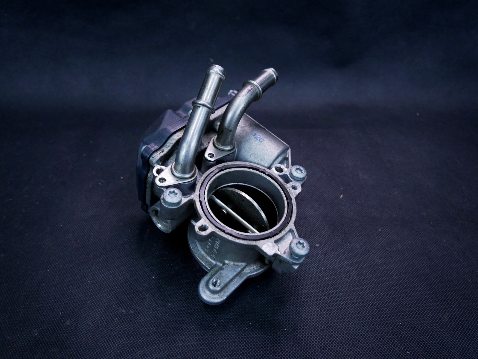 AUDI A3 8V 2.0 TDI przepustnica 04L128063B