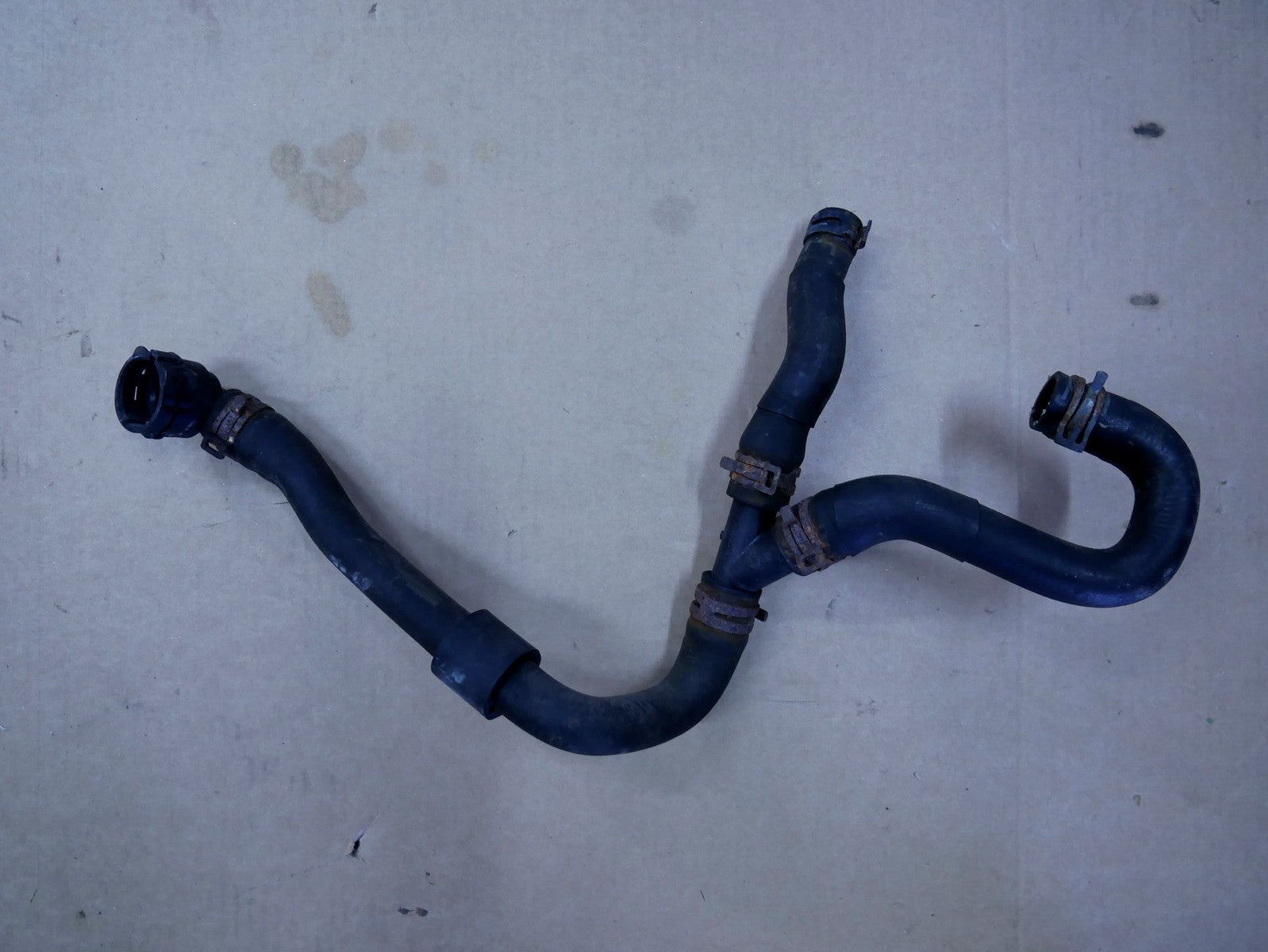 AUDI A3 8V 1.4 TFSI rura wąż wody 5Q0122051Q