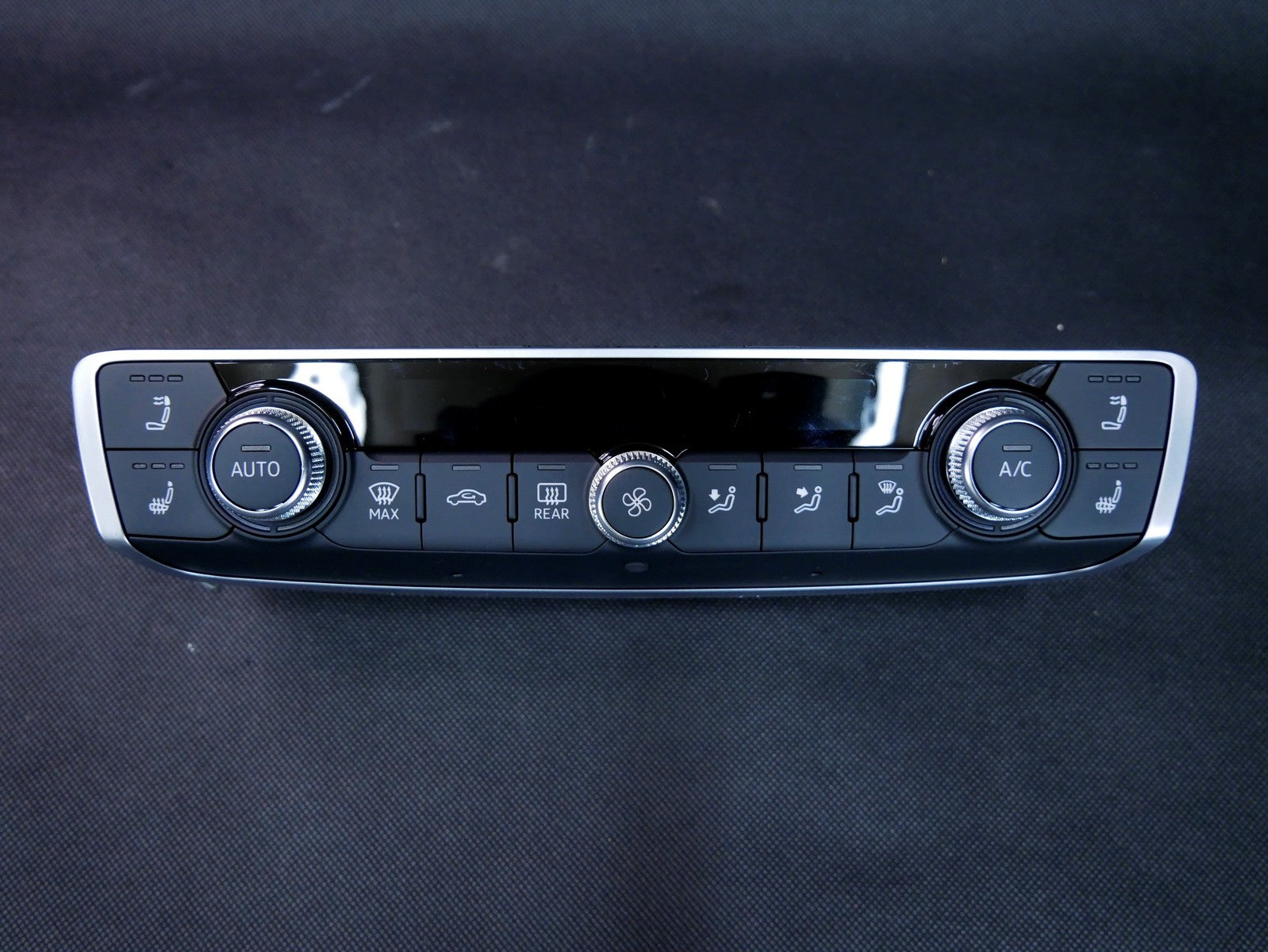 AUDI A3 8V CABRIO panel klimatyzacji 8V0820043T