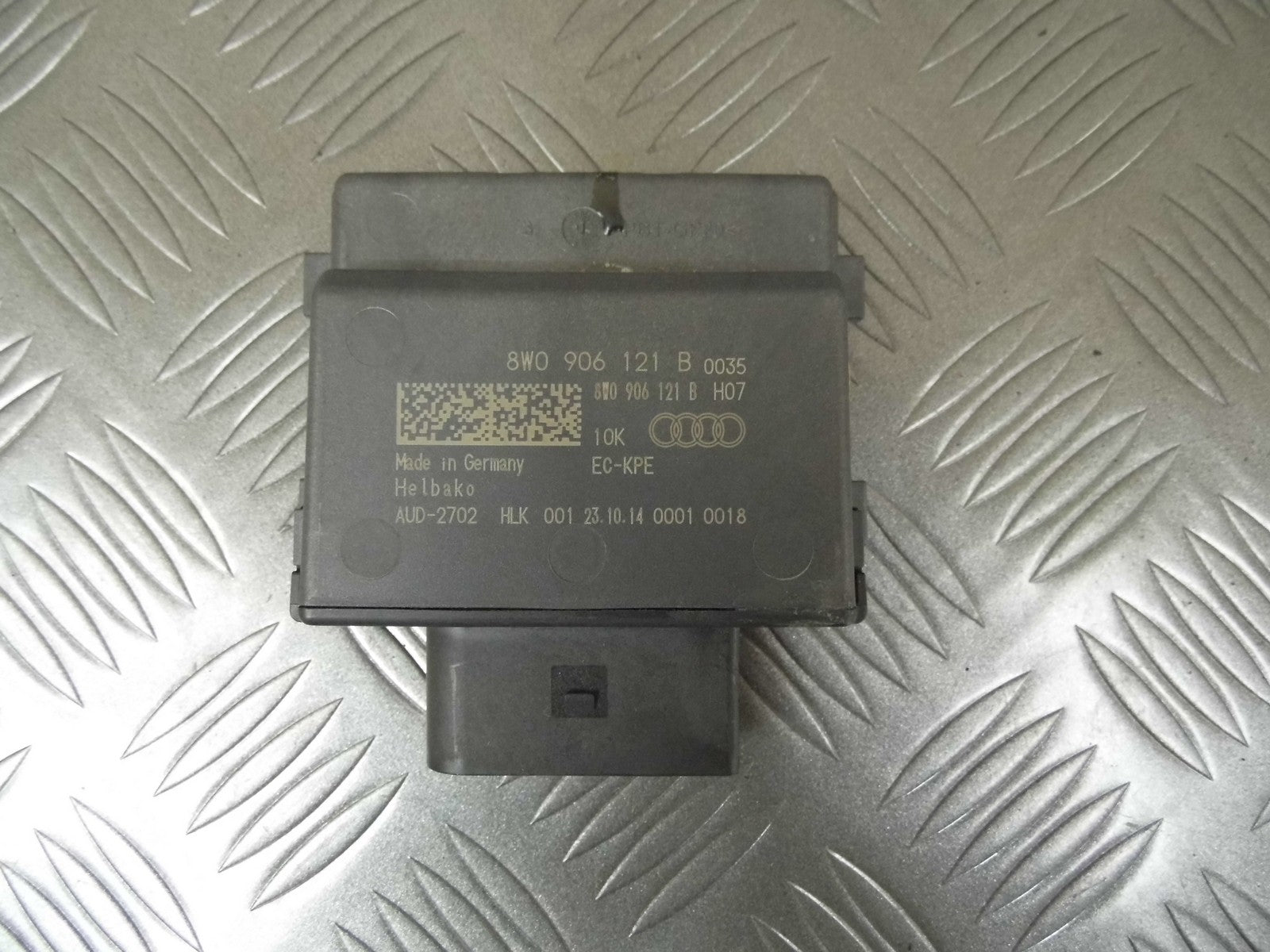 Sterownik pompy paliwa 8W0906121B AUDI A4 B9 TDI