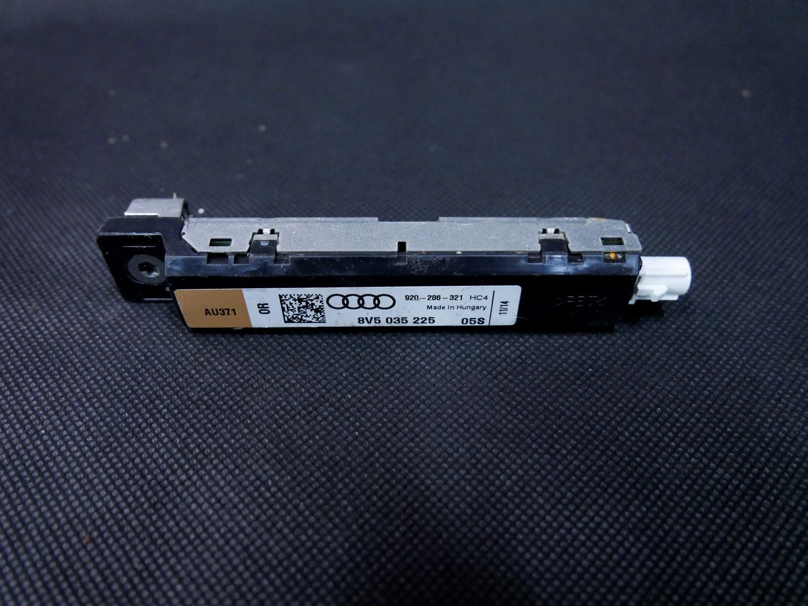 AUDI A3 8V wzmacniacz antenowy 8V5035225