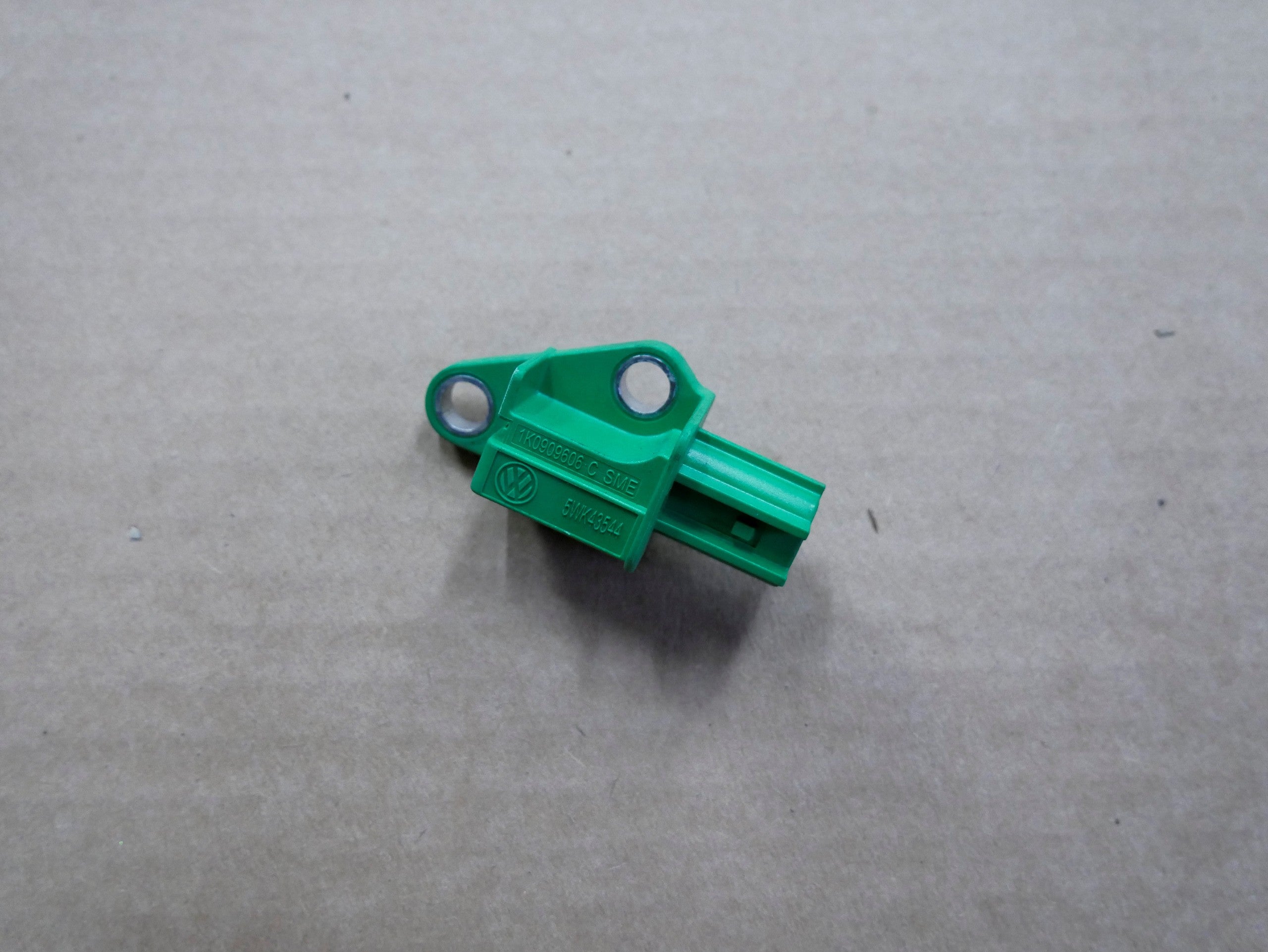 AUDI Q7 4L LIFT czujnik zderzeniowy 1K0906606C