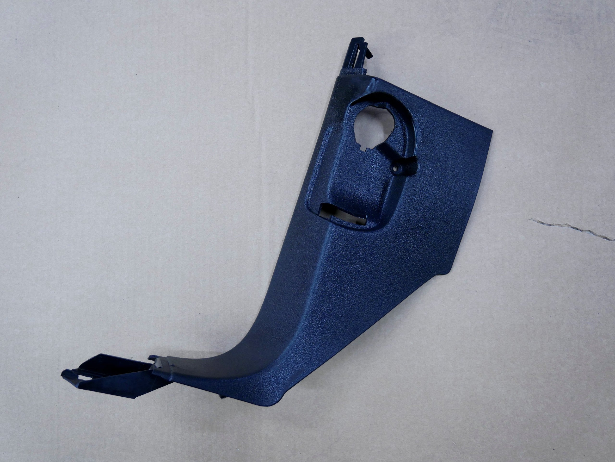 AUDI Q7 4L osłona progu lewa 4L1867271D