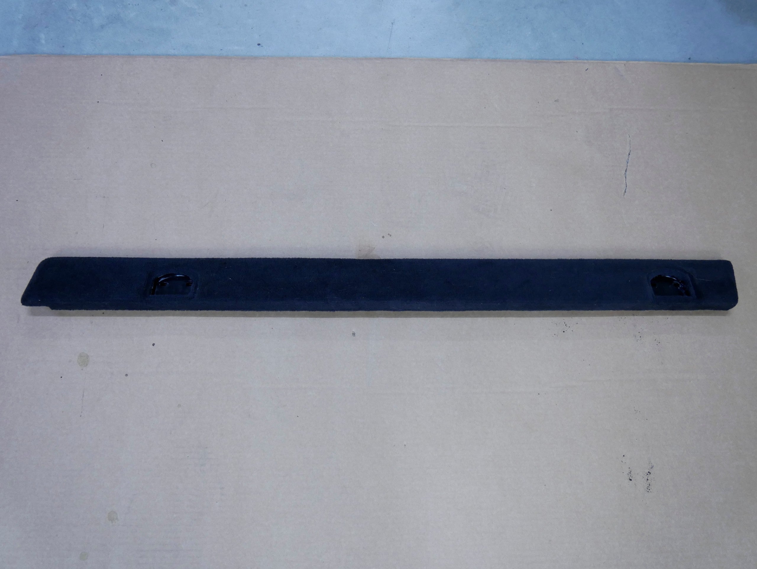 AUDI Q7 4L listwa bagażnika lewa 4L0861487H
