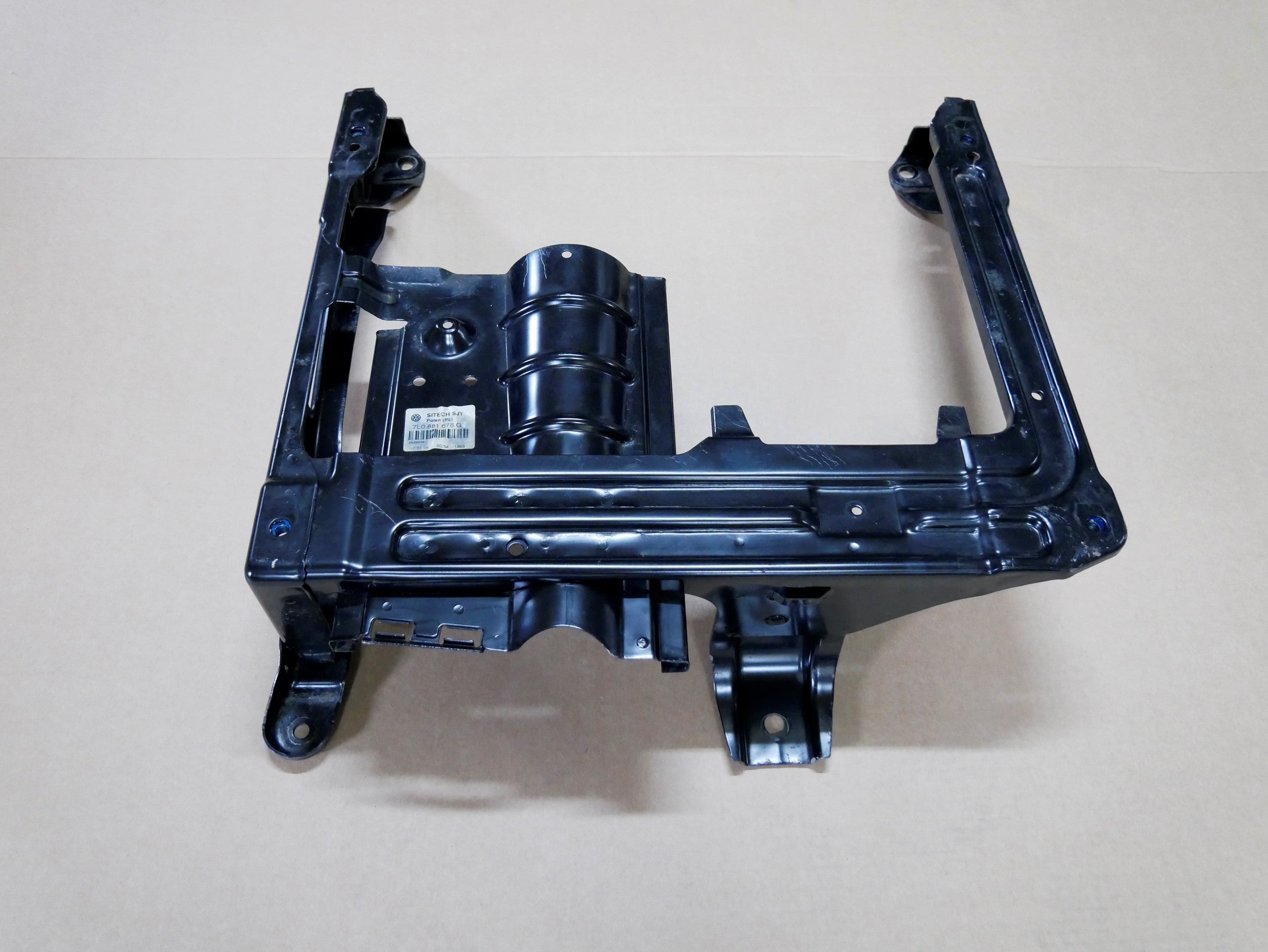 AUDI Q7 4L stelaż fotela prawy 7L0881678G