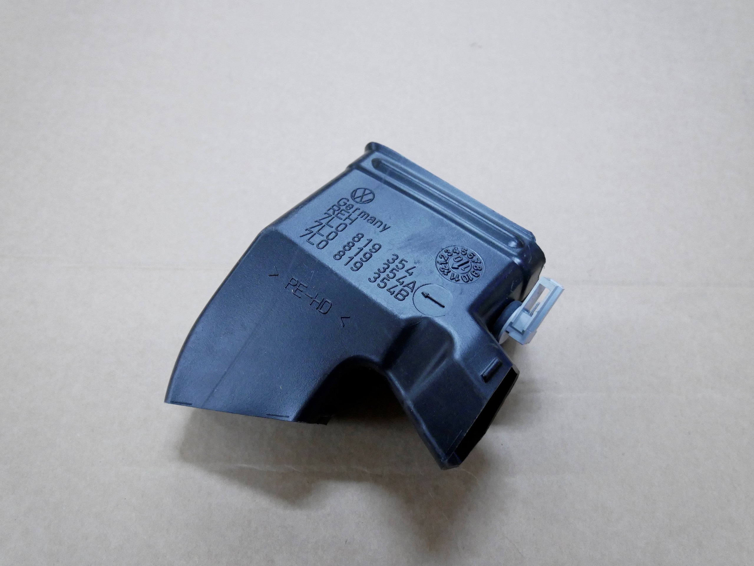 AUDI Q7 4L kanał powietrza 7L0819354A