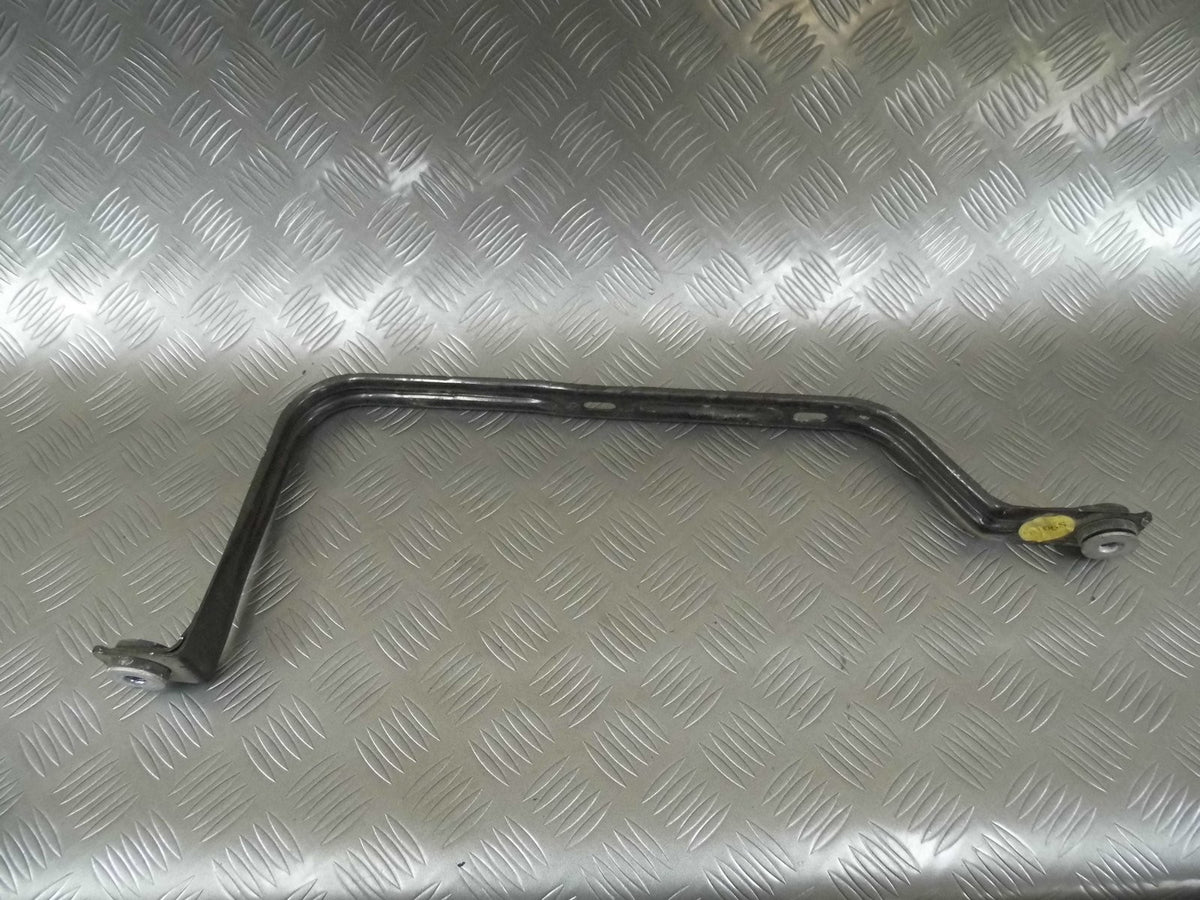 Mocowanie obejma baku 8W0201653G AUDI A4 B9 8W0