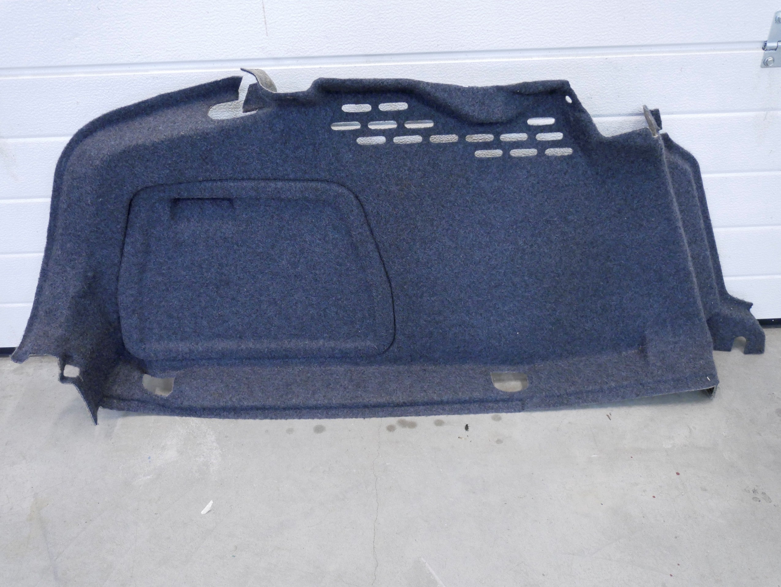 AUDI A4 B8 SEDAN boczek bagażnika lewy 8K5863887A