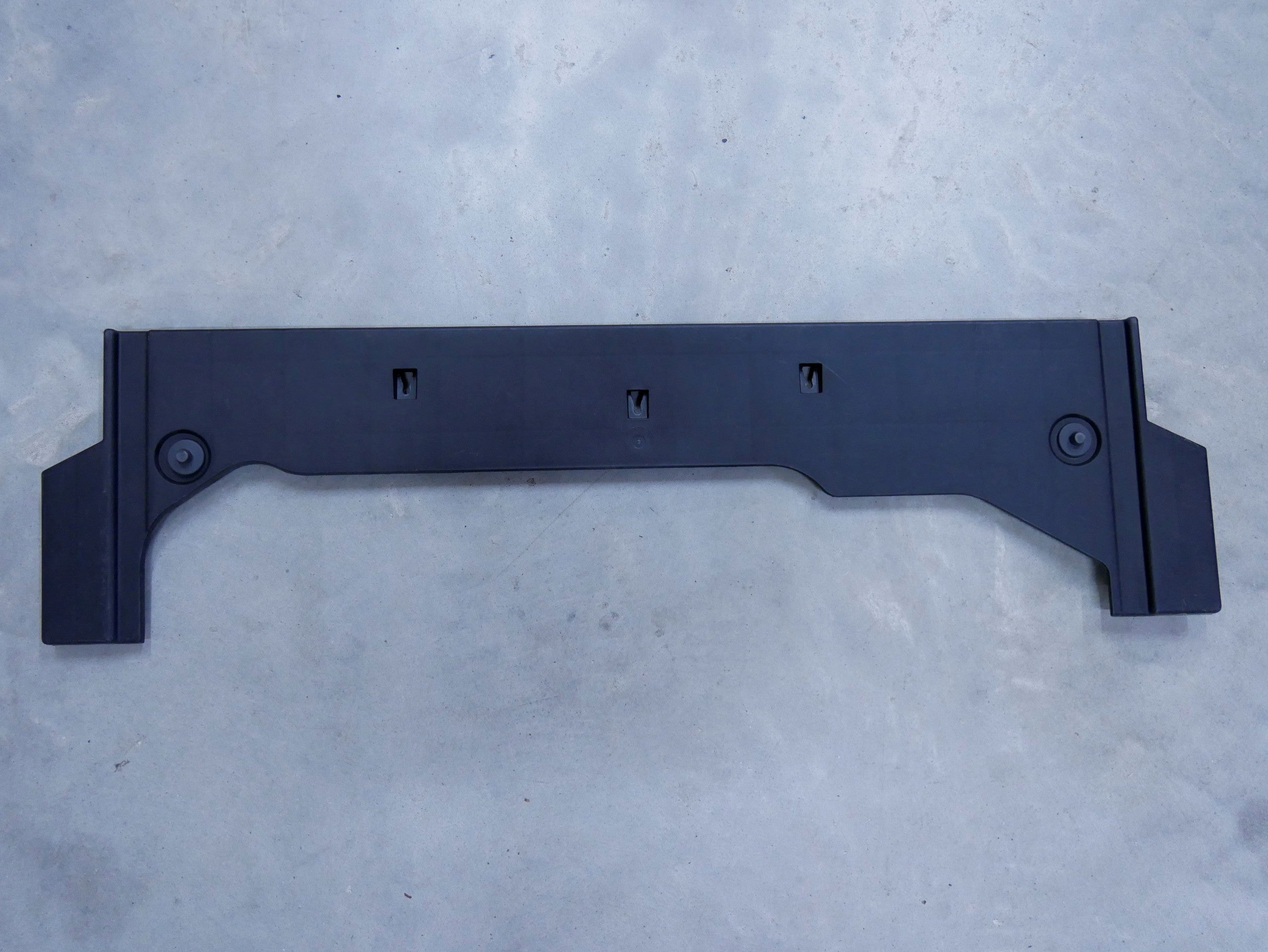 AUDI A4 B8 8K0 osłona koła zapasowego 8T0863373