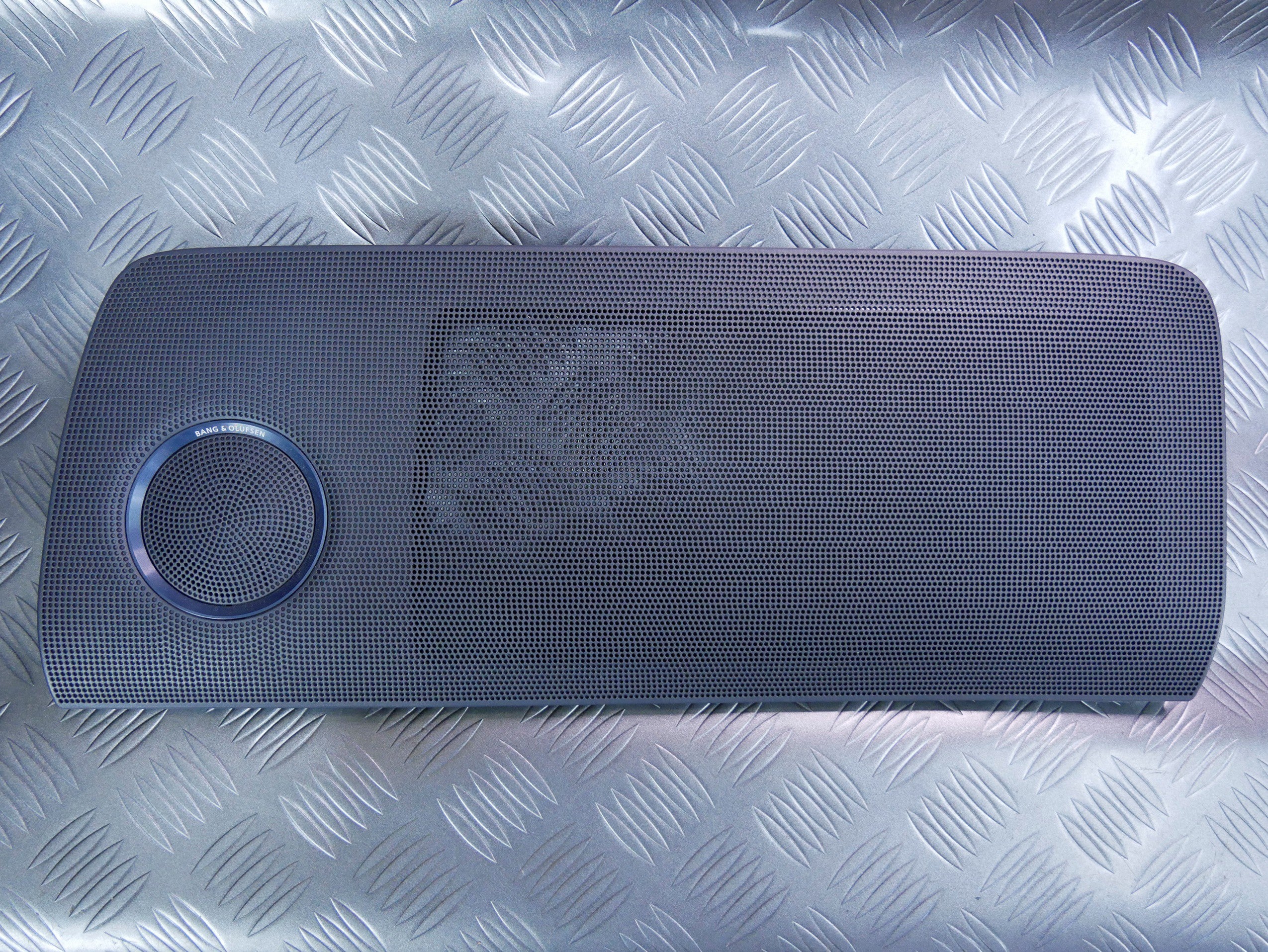 AUDI A4 B8 osłona głośnika półki B&O 8T0035405D
