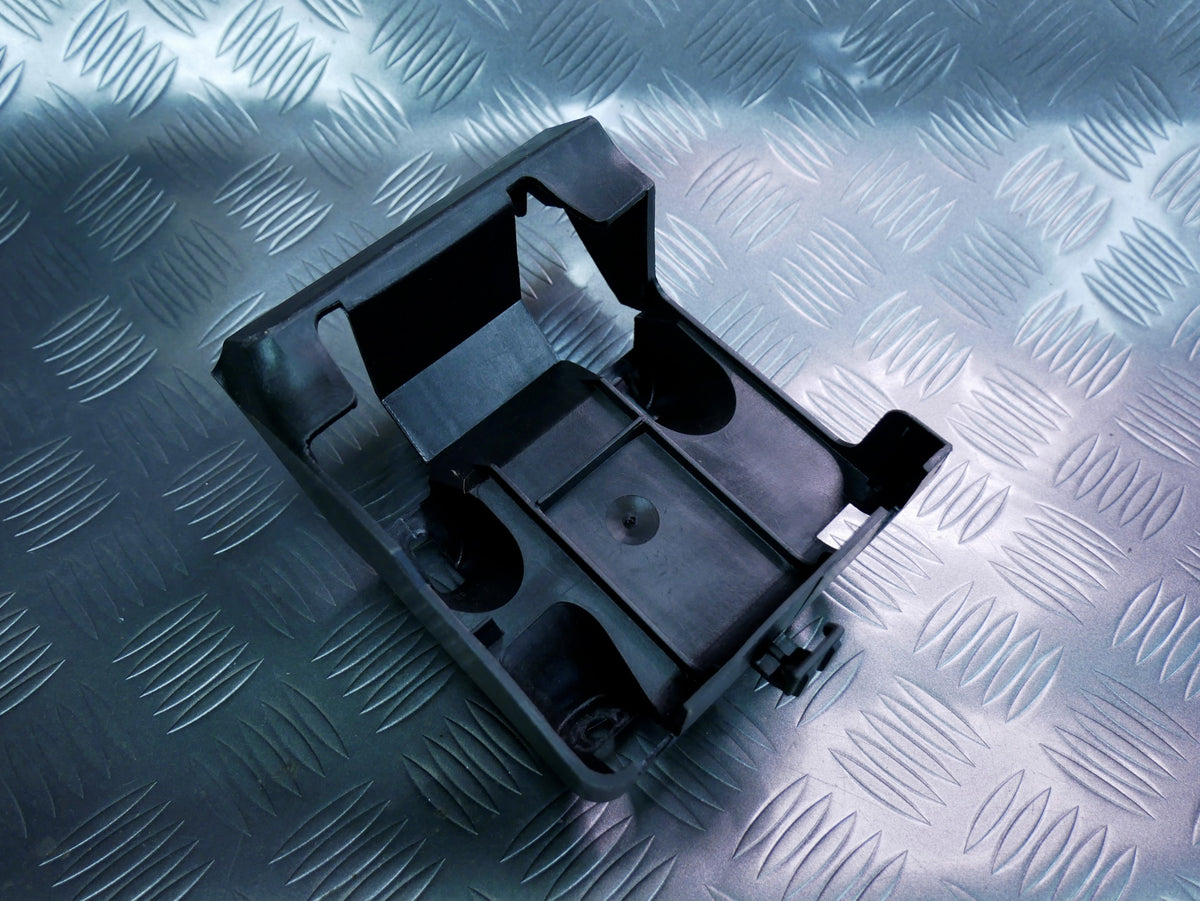 Mocowanie sterownika 8K0907713 AUDI A4 B8