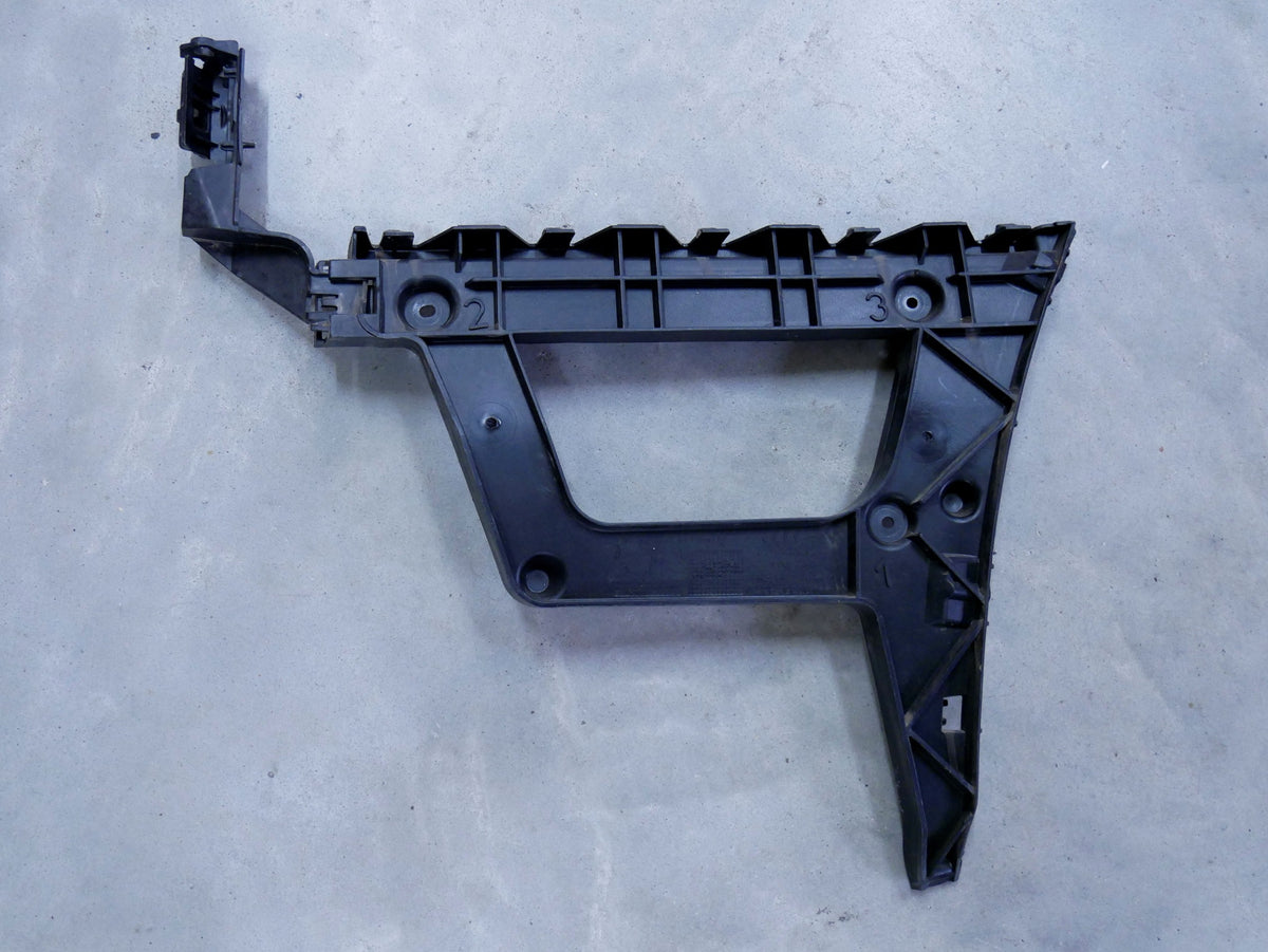 Ślizg zderzaka tył prawy 8K5807454A AUDI A4 B8 SEDAN