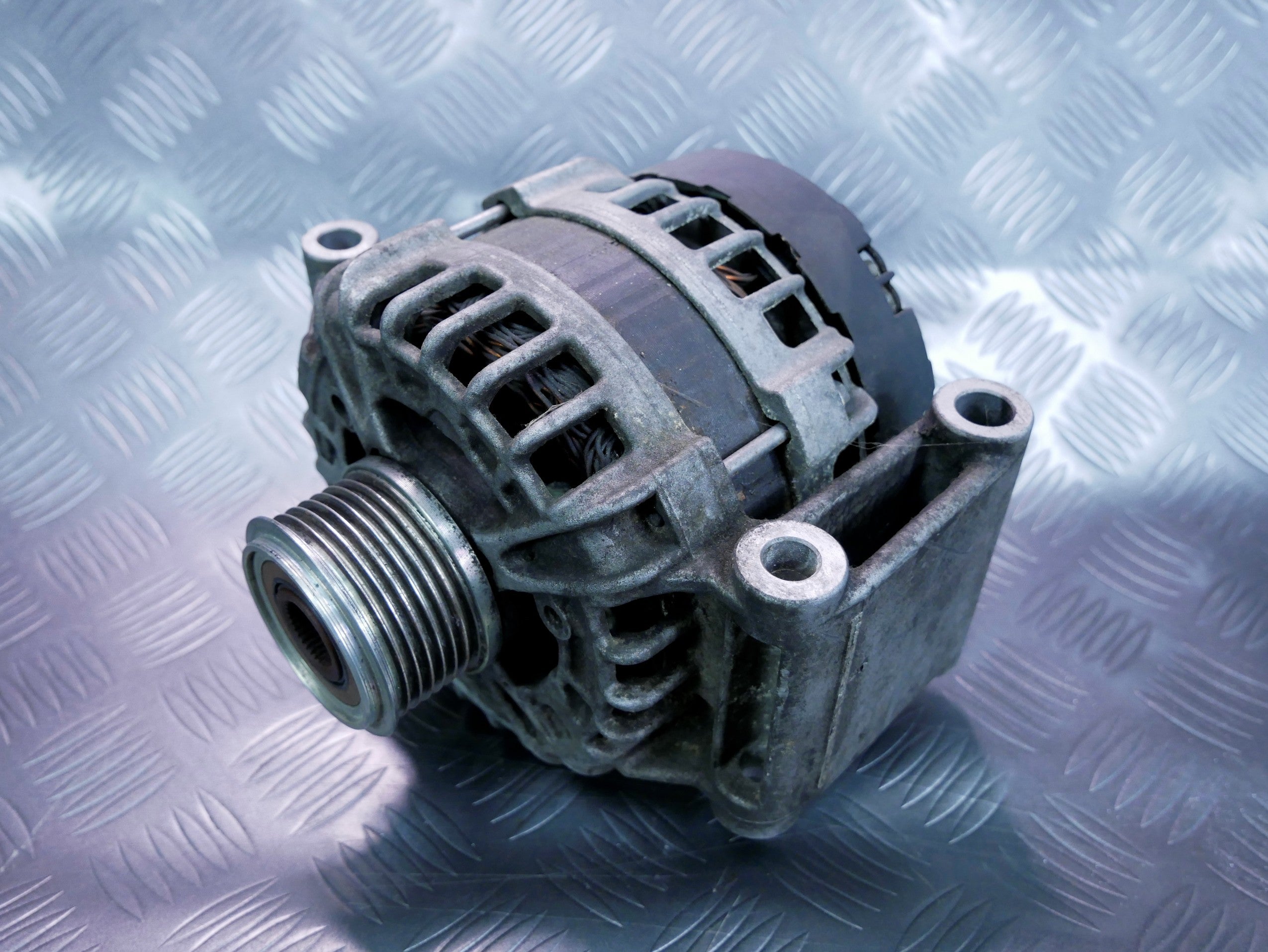 Alternator 0125711018 AC1T-10300-CA FORD TRANSIT MK7 TDCI