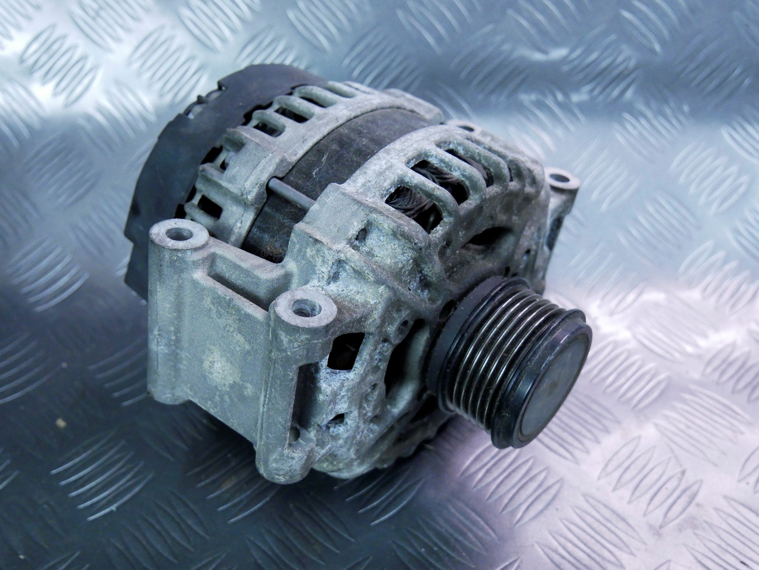 Alternator BOSCH 150A 06H903017T AUDI A4 B8 2.0 TFSI