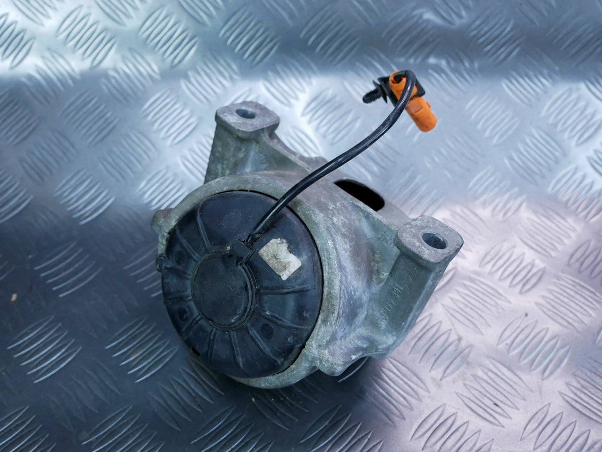 Łapa poduszka silnika 8R0199381AK AUDI A4 B8 2.0 TFSI