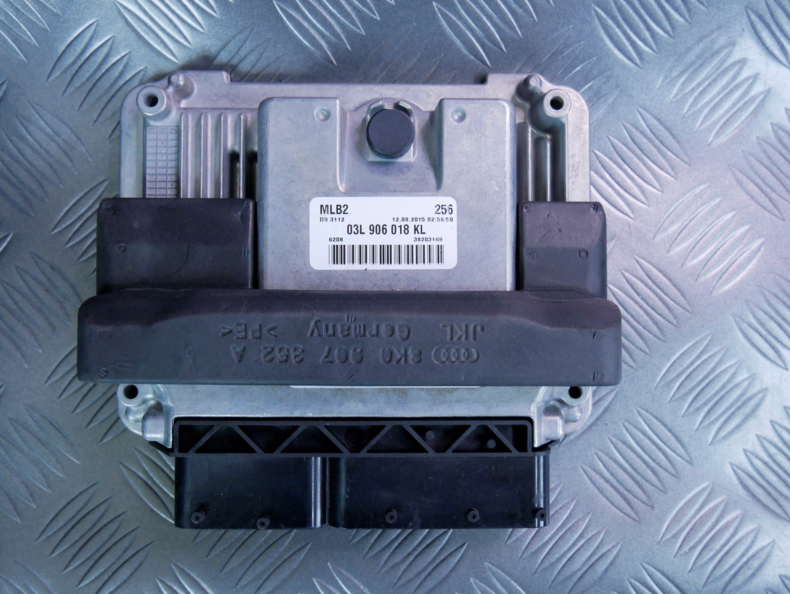 Komputer sterownik silnika ECU 03L906018KL AUDI A4 B8 LIFT 2.0 TDI