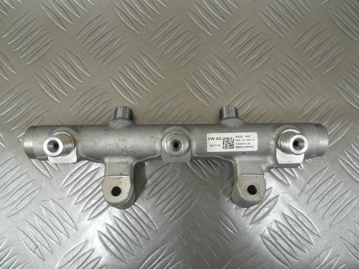 Listwa wtryskowa lewa 059130089CS AMAROK 3.0 TDI