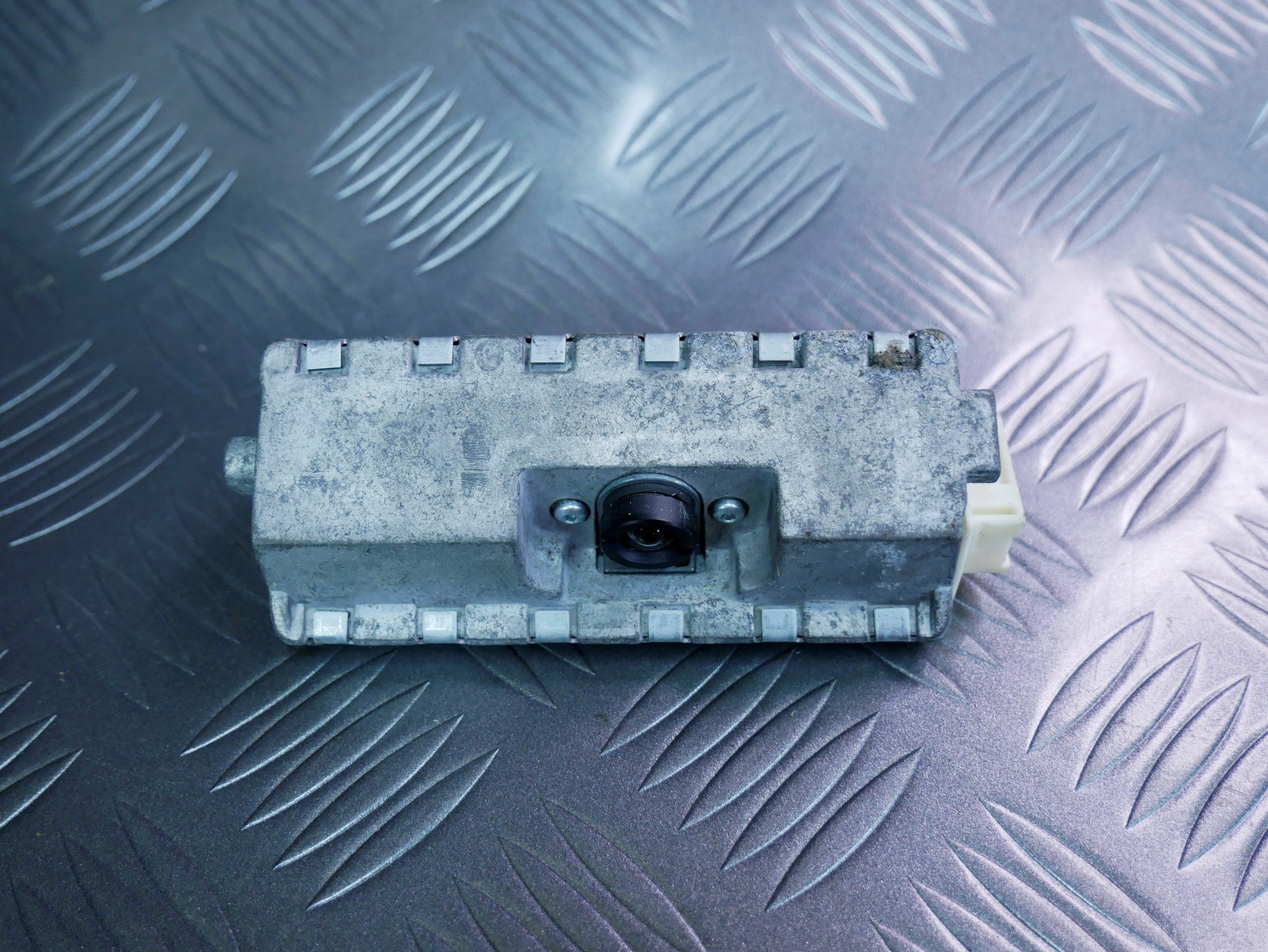 Kamera przód asystent LANE ASSIST 8T0907217 AUDI A4 B8