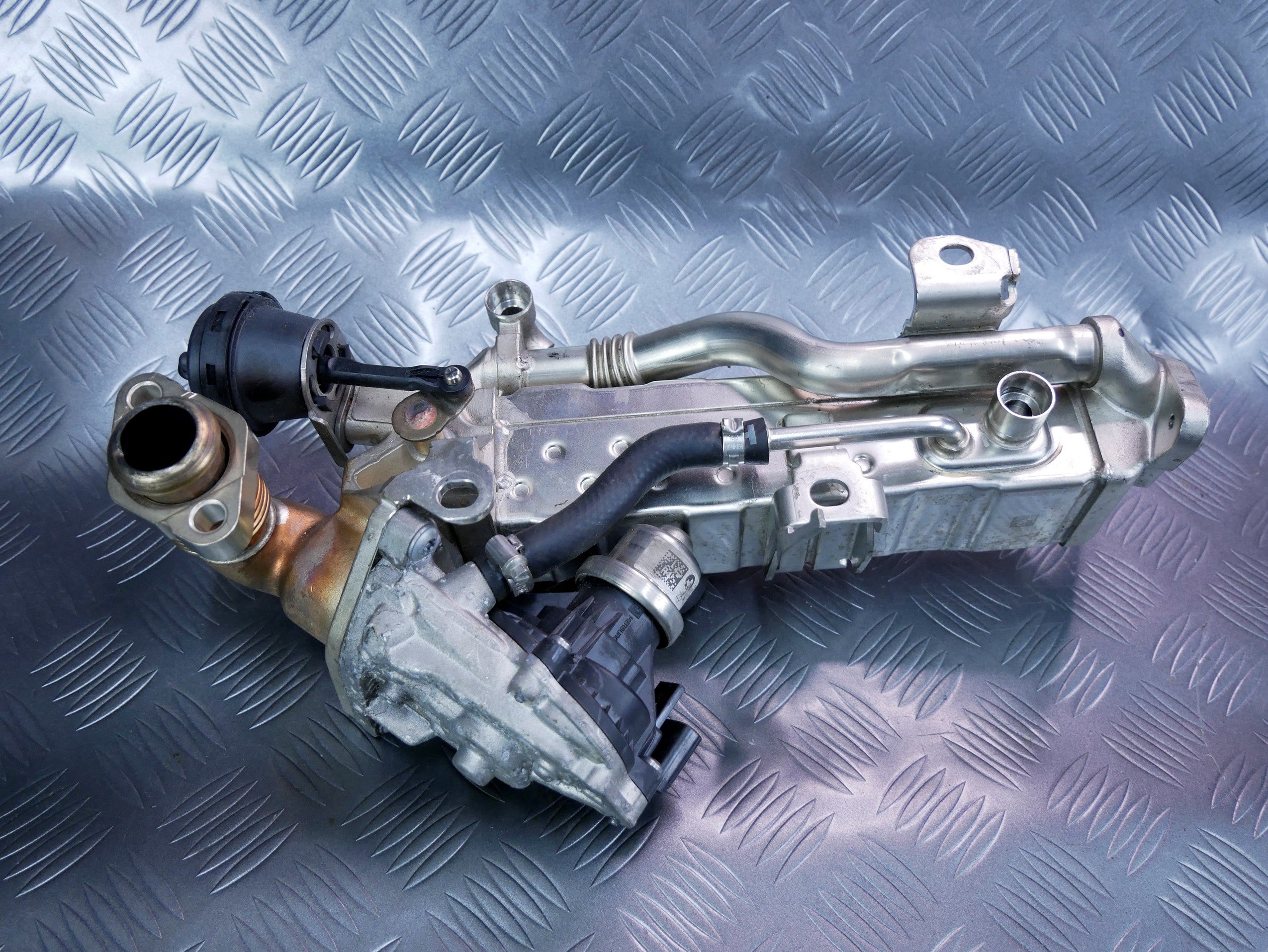 Chłodnica spalin zawór EGR 8596444 BMW X3 F25 F10 X4 F30 2.0D