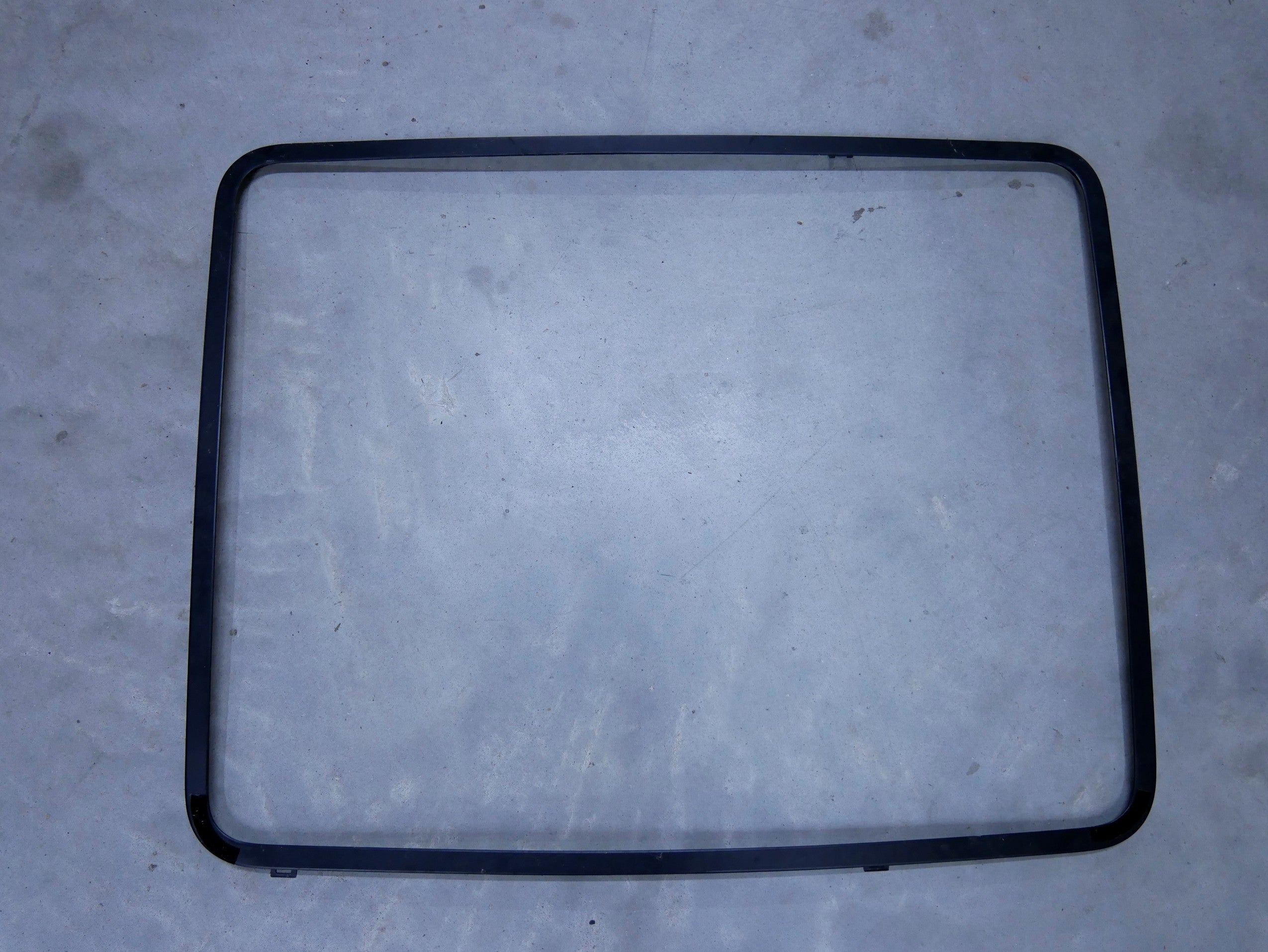 Ramka listwa szyberdachu 5C5867659 VW BEETLE 5C