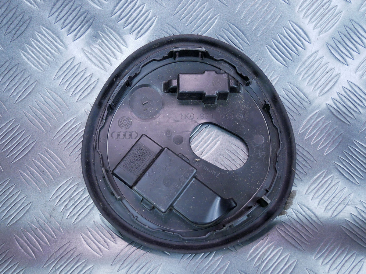 Osłona pokrywa pompy paliwa 1K0971839H VW BEETLE 5C