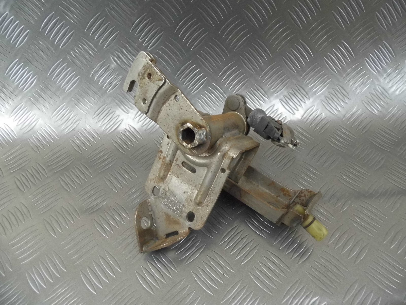 Mechanizm hamulca ręcznego 7L0721812B AUDI Q7
