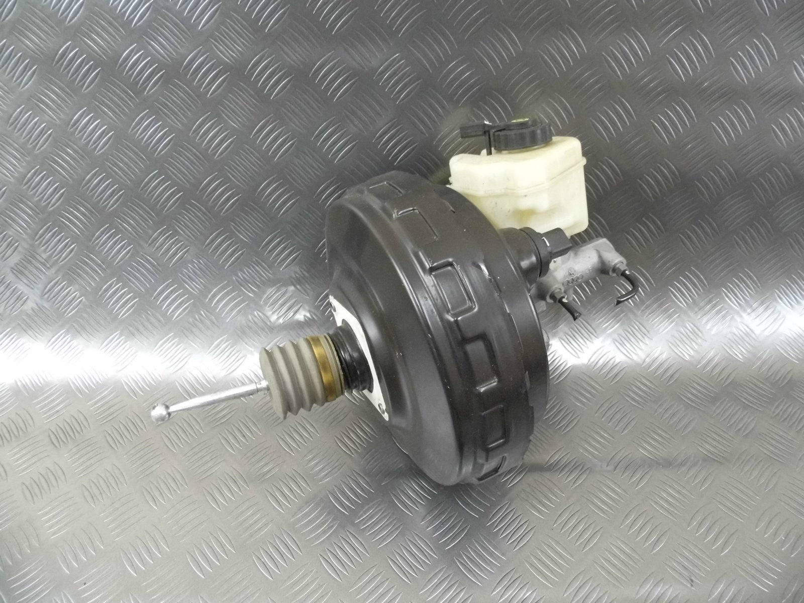 Serwo pompa hamulcowa 7L8612101E AUDI Q7