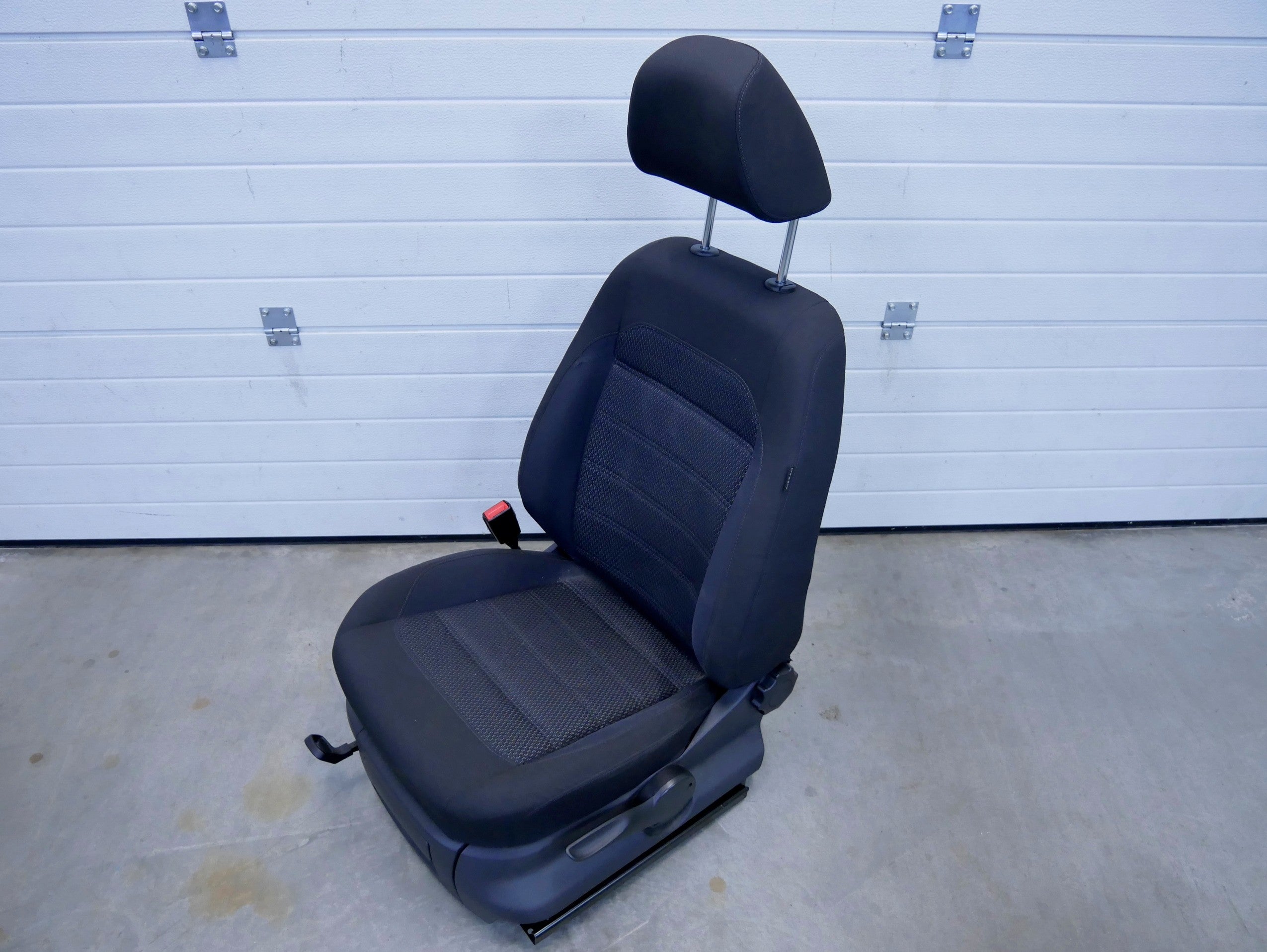 Fotel przód przedni lewy kierowcy VW AMAROK LIFT