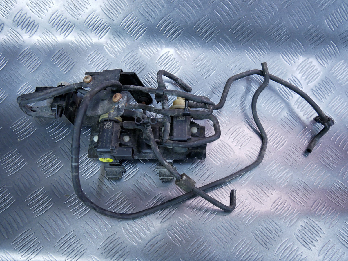 Zawór mocowanie układ podciśnienia 2H0131563J VW AMAROK 2.0 TDI
