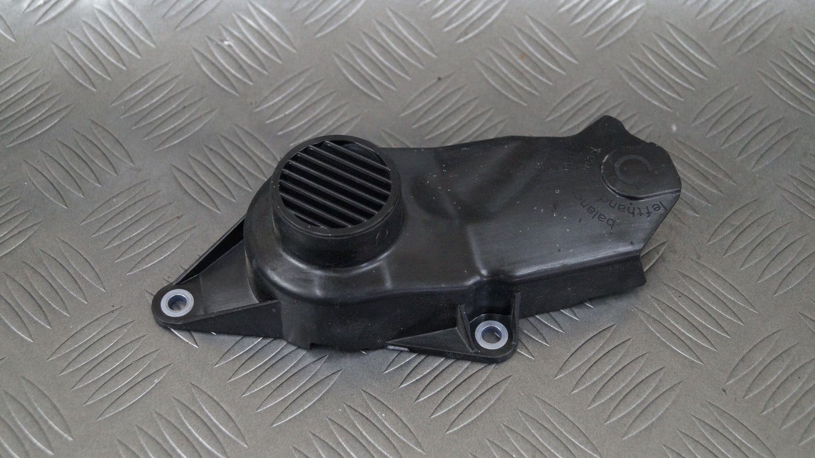 Osłona pompy wody 06L109121B JETTA VI 2.0 TSI