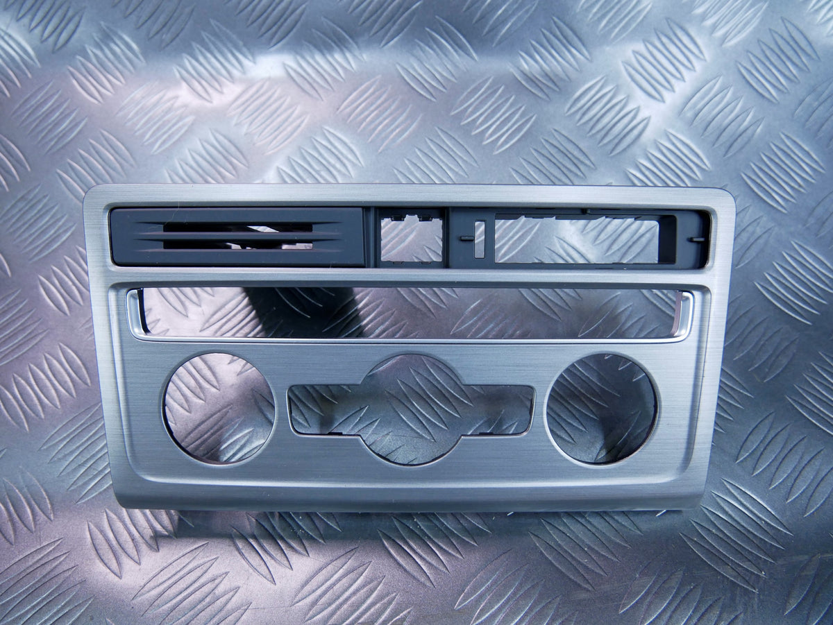 Ramka dekor panelu klimatyzacji 510820075C VW SPORTSVAN