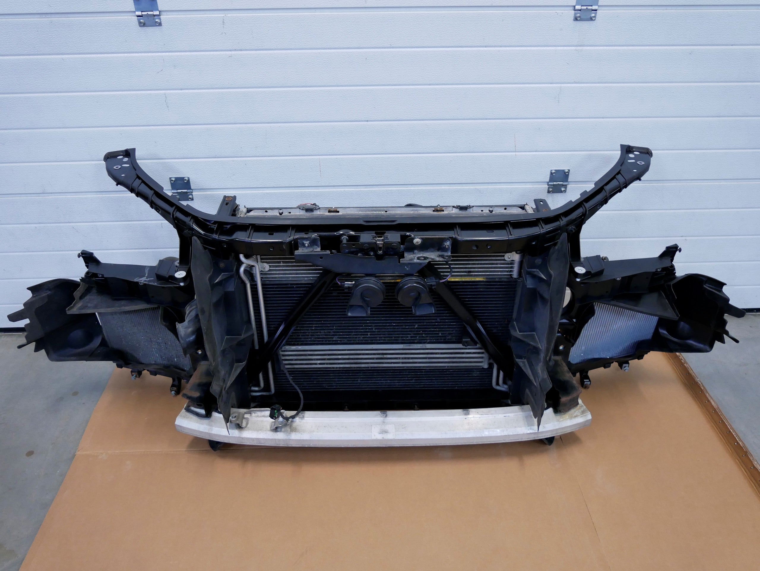 Komplet chłodnic wentylatory pas przedni AUDI Q7 LIF 4L0 3.0 TFSI