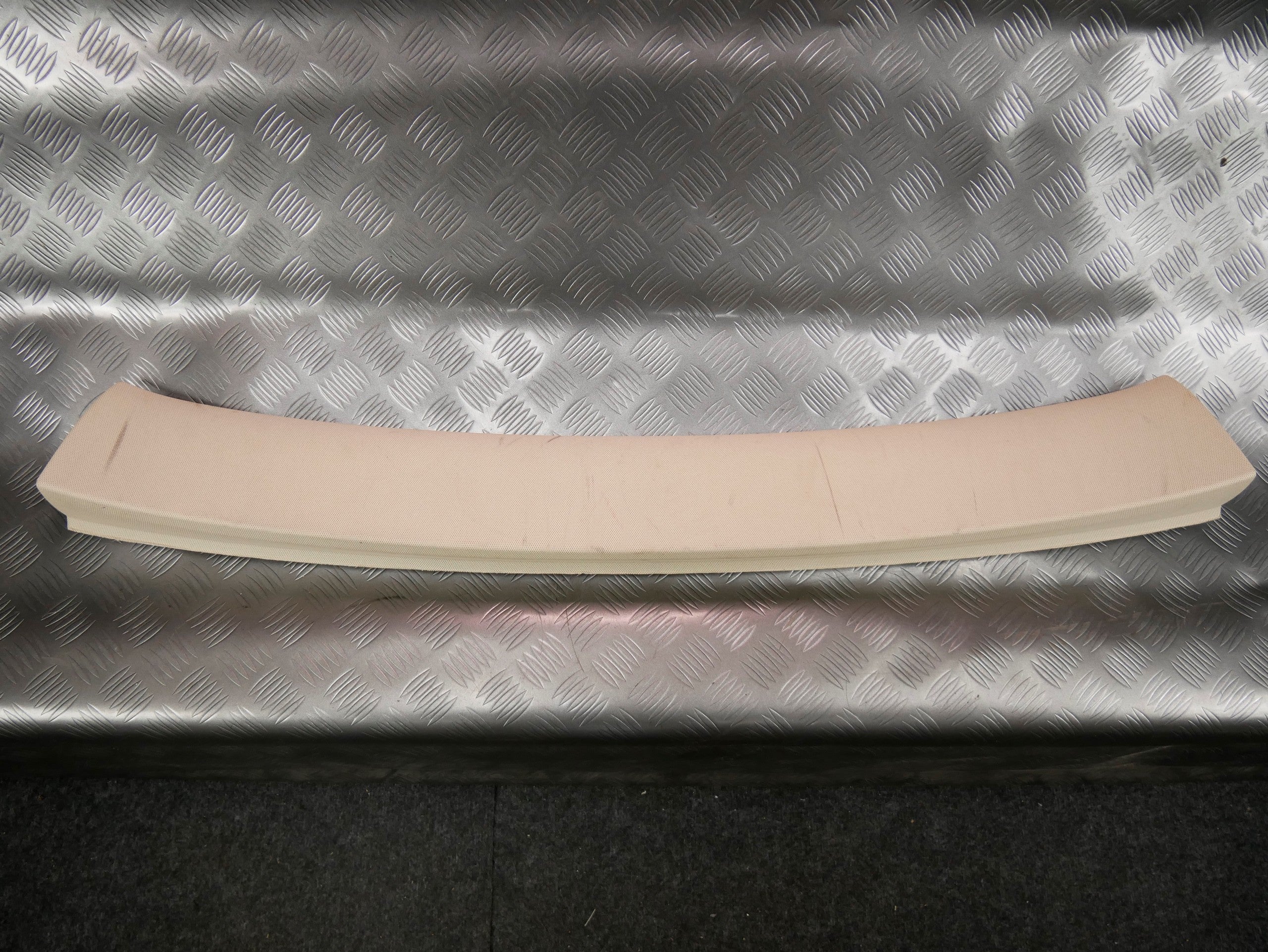 Listwa podsufitki beż 4L0867839 5D3 AUDI Q7 4L0 LIFT
