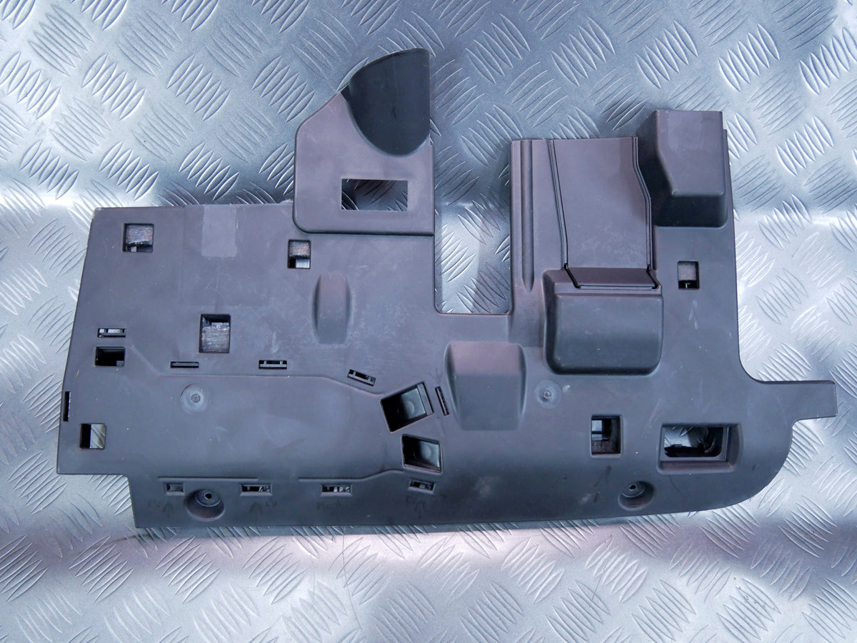 Osłona pod deskę konsolę lewa 4L1815173 AUDI Q7 4L0 LIFT